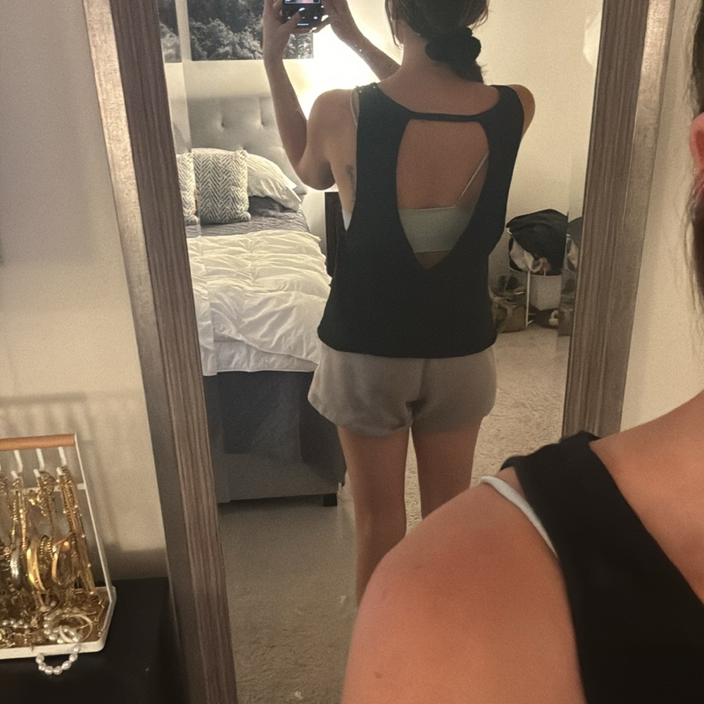 Open back tank